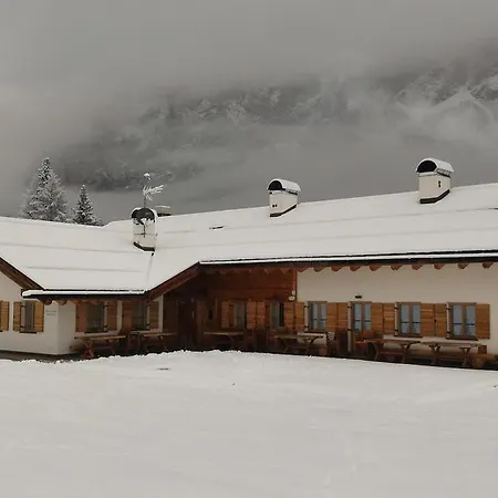 Jaegerhaus Çiftlik konaklama Cortina dʼAmpezzo